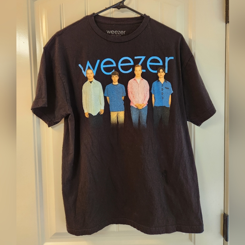 Weezer - Unisex T-Shirt - Size Large, EUC